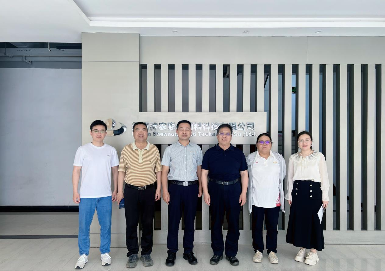 河南省农业科学院专家一行莅临神农膨化考察指导